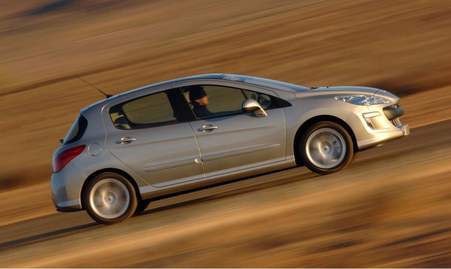  Peugeot 308 2007 года  (фото 97 из 125)